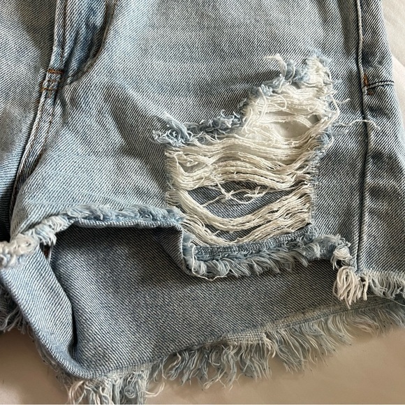 S.O.N.G. Curvy super high rise denim shorts distressed size 5/27 - Picture 4 of 12